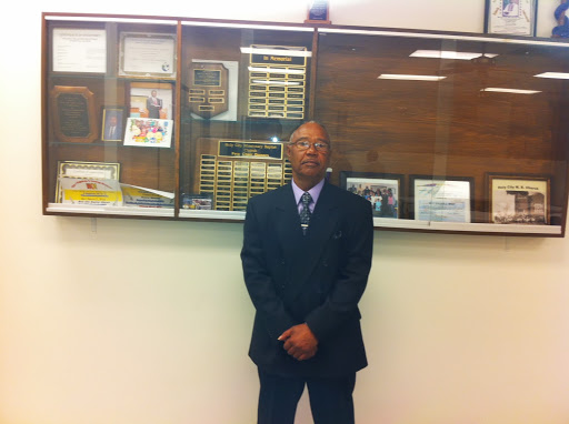 Willie Harper Photo 12