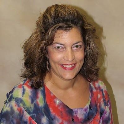 Julie Schmitz Photo 19