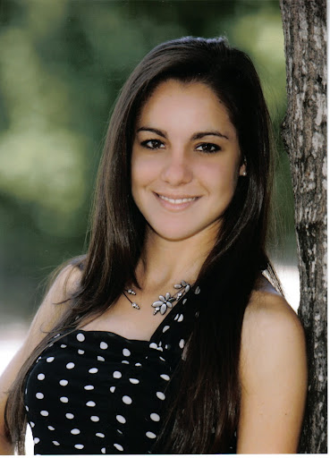 Maria Roberts Photo 15