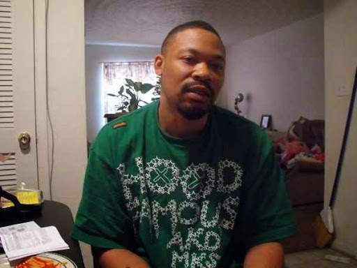 Antonio Hinton Photo 28