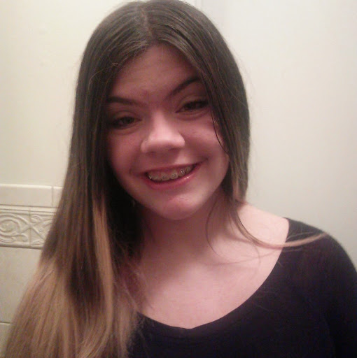 Rachel Newcomb Photo 32