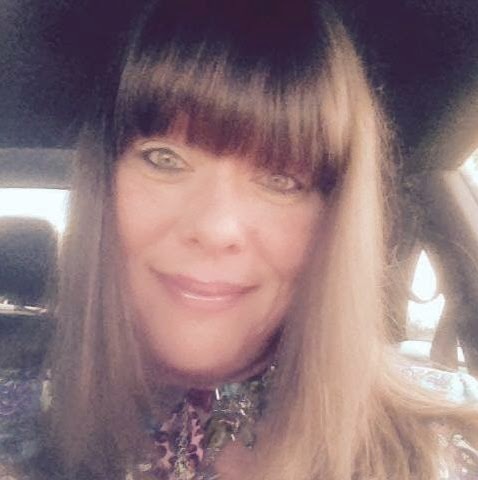 April Sutherland Photo 24