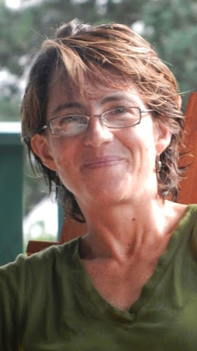 Lisa Abbott Photo 20