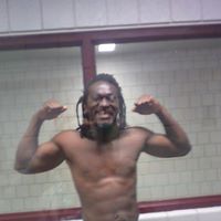 Adrian Hendricks Photo 6