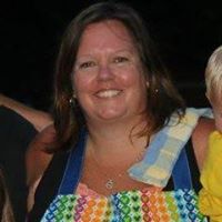 Julia Harvey Photo 28