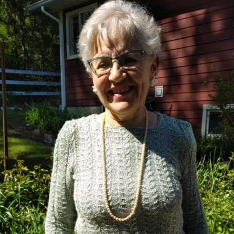 Patricia Bell Photo 38