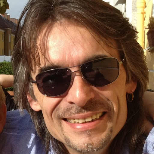Mark Spalding Photo 29