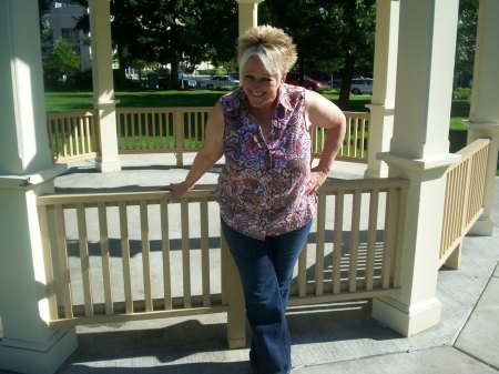 Debbie Osborn Photo 27