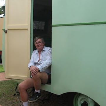Maurice Lyons Photo 28