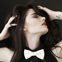 Carly Francis Photo 16