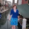 Elizabeth Knox Photo 22