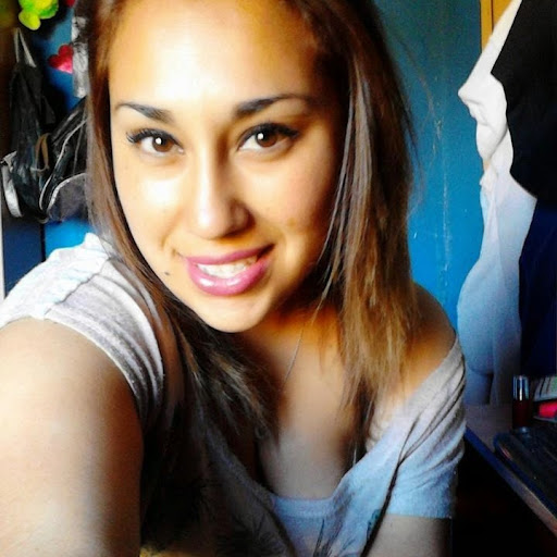 Carla Roman Photo 30
