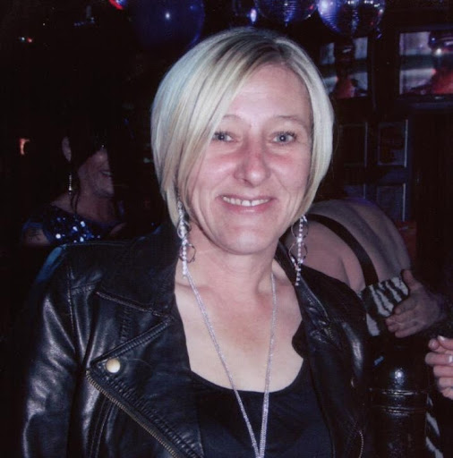 Alison Lloyd Photo 38