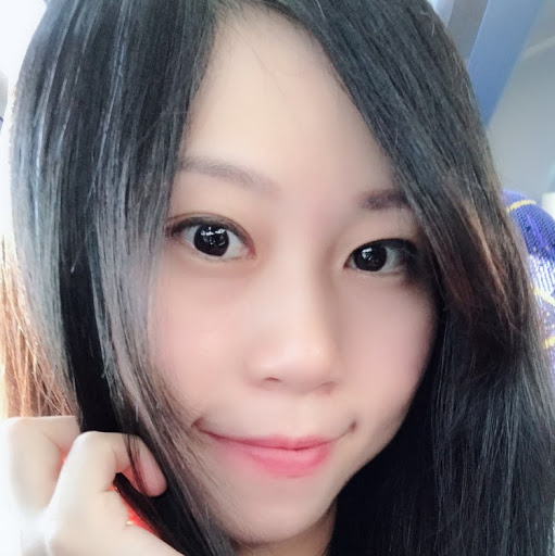 Ivy Lin Photo 36