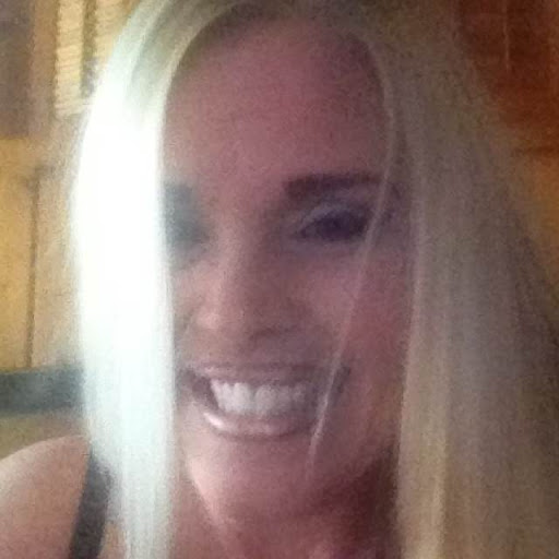 Gina Dahl Photo 14
