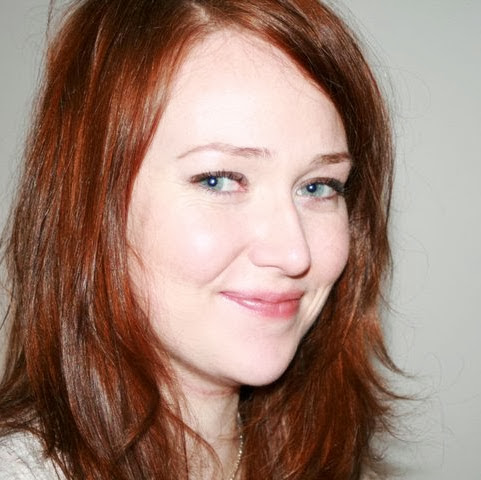 Elizabeth Cahill Photo 33