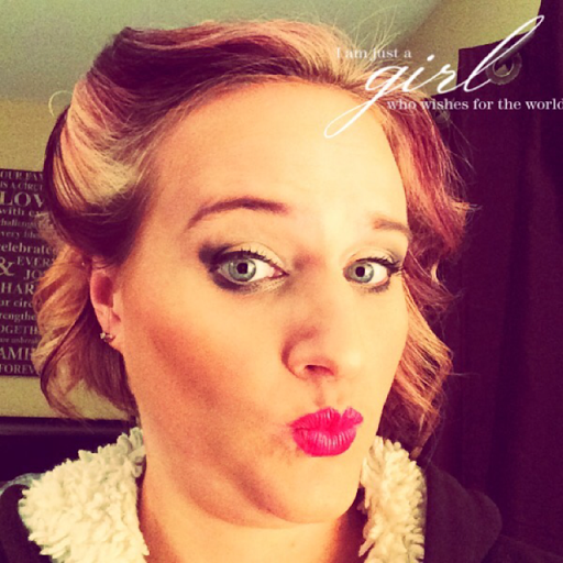 Nicole Lynch Photo 16