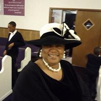 Adrianne Allen Photo 19