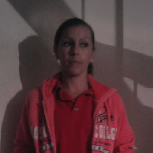 Laura Elias Photo 3