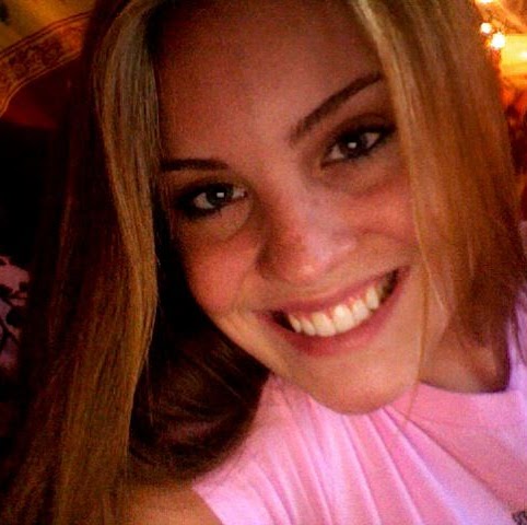 Elizabeth Hebert Photo 10