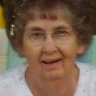 Elizabeth Knapp Photo 45