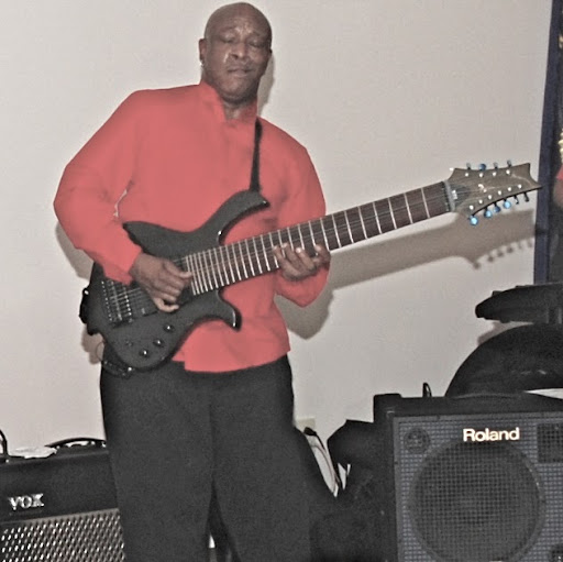 Ron Taylor Photo 42