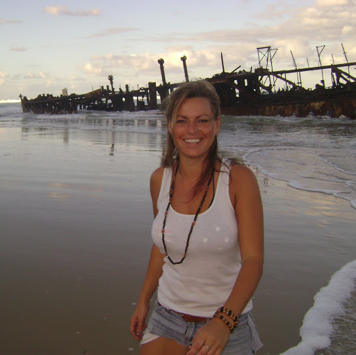 Elizabeth Macfarlane Photo 31