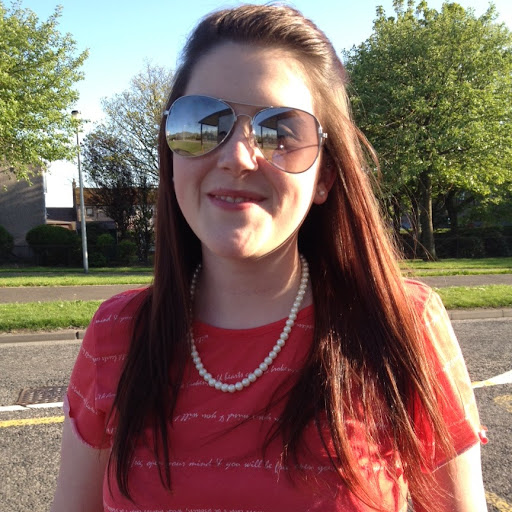 Danielle Burrows Photo 20