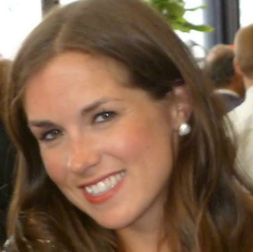 Laura Clark Photo 50