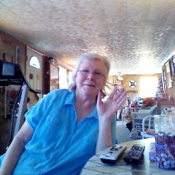 Sharon Garner Photo 37