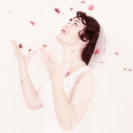 Margaret Hunter Photo 31