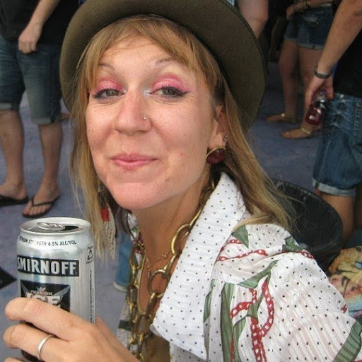 Jodie Burns Photo 32