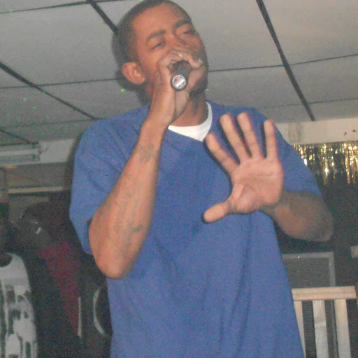 Kenneth Ashley Photo 42