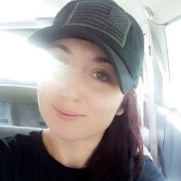 Erin Clemens Photo 16