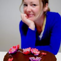 Julia Middleton Photo 17