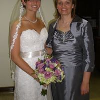 Lori Cummins Photo 26