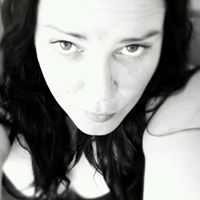 Candice Short Photo 26