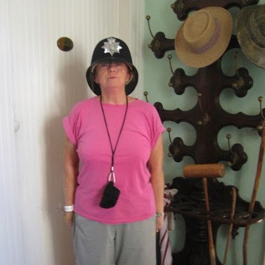 Janet Ash Photo 32