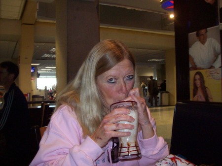 Debbie Flynn Photo 21