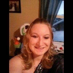 Ashley Wilson Photo 26
