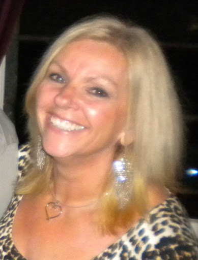 Janet Lynch Photo 34