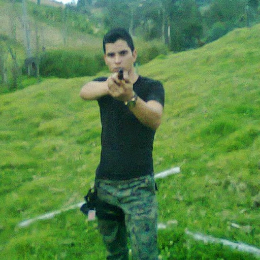 Richard Nieves Photo 39