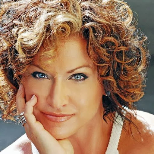 Jilla Webb Photo 3