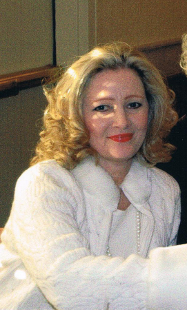 Deborah Hawkins Photo 25