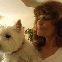 Sandy Lowe Photo 38