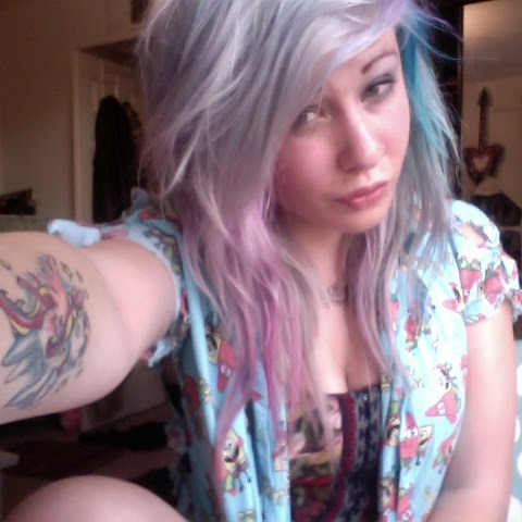 Laura Green Photo 30