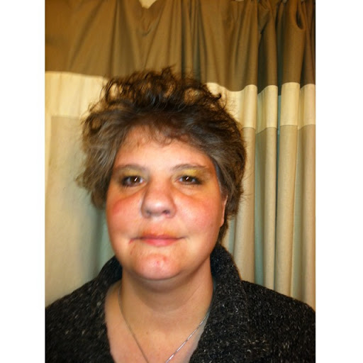 Laurie Mitchell Photo 38