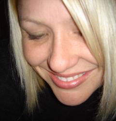 Amy Young Photo 47