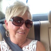 Vicki Riggins Photo 16