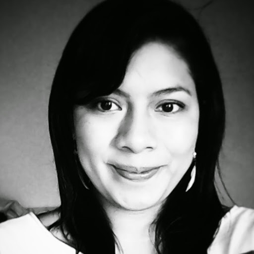 Gloria Santiago Photo 34